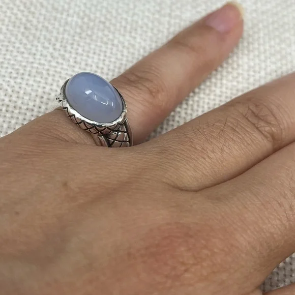 Vintage Sterling Silver Thai Ring with Blue Chalcedony – Size 4.75, 8.9g - Picture 7 of 17